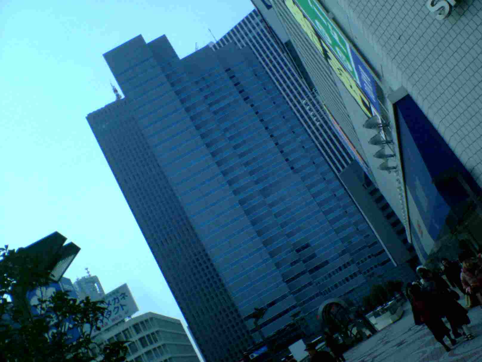 新宿エルタワー